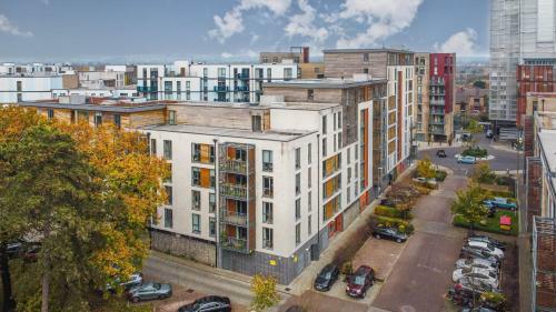 Apartamento Spacious & Cosy, Netflix, Parking, Colindale Station