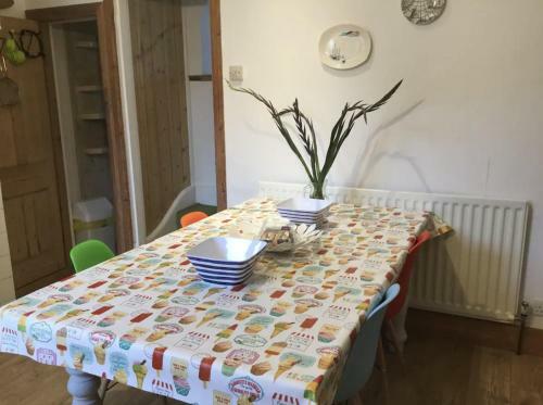 Solent Sea View Beach Cottage