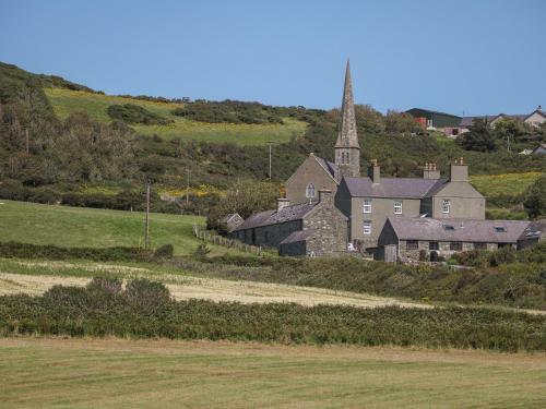 Glan Yr Afon