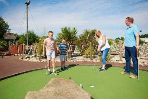 Brand New Caravan - Thorpe Park Cleethorpes