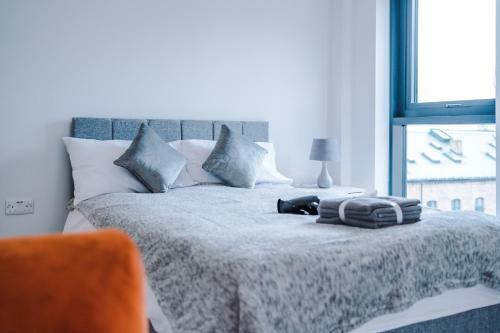 ?onpoint - Modern 2 Bed Apartment Close To Centre?