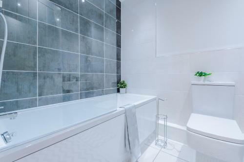 ?onpoint - Modern 2 Bed Apartment Close To Centre?