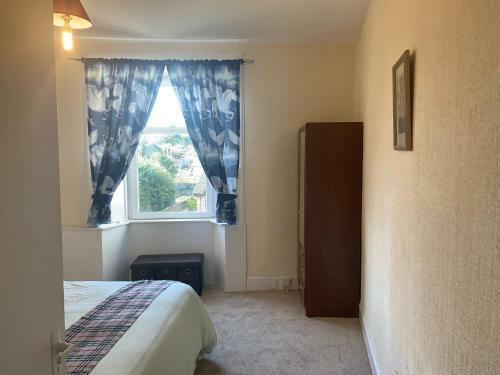 Apple Eye Apartment.