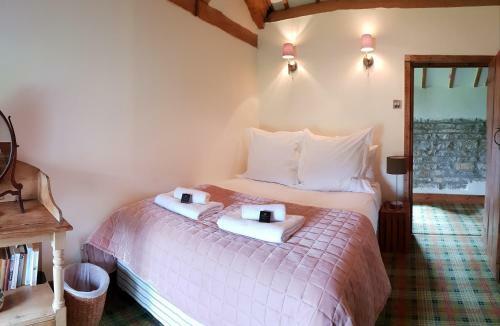 Villa Peaceful Stone Barn Conversion In Somerset