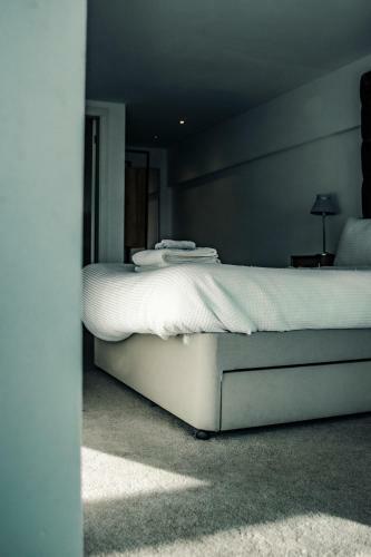 Apartments Dealhouse 4