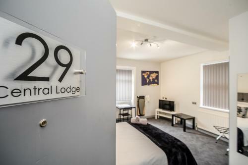 Hotel Huddersfield Central Lodge