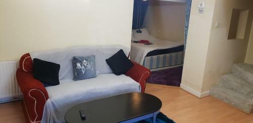 Apartamento Private Basement Studio Flat With Modern Features