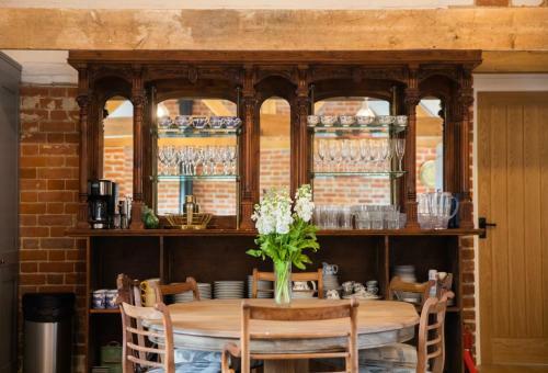The Cowshed Port Lympne