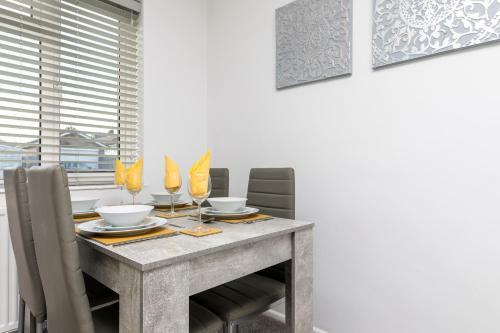 Lark Rise Apartment