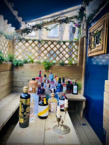 Hostal The Gin Lounge Rooms