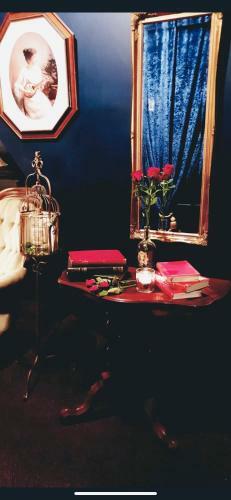 Hostal The Gin Lounge Rooms