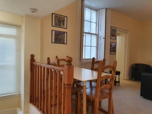 Impeccable 1-bed Apartment In Ilfracombe