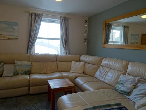 Pass The Keys Bespoke Coastal 2 Bed Cottage With Free Parking