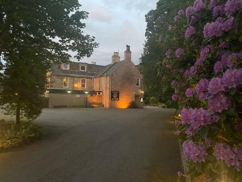 Bennachie Lodge Hotel