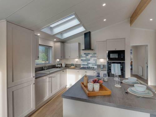 Snittlegarth Luxury Lodge Two - Uk38009