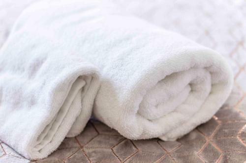 Uxbridge Apartments - 3 Double Bedrooms & Free Parking