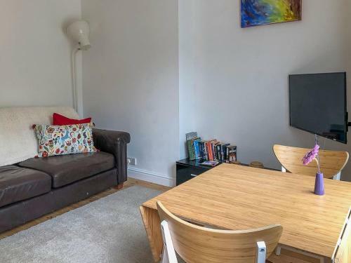 The Old Rectory Southcott Apartment