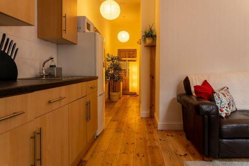 The Old Rectory Southcott Apartment