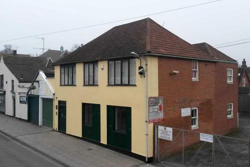 Stunning Apartment With Courtyard Near The Waterfront Ipswich