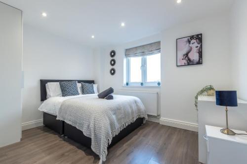 Townhouse For Professionals (5 Bedroom 5 Ensuite)
