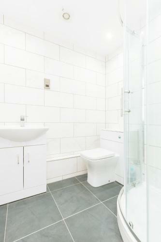 Modern 1br Top Floor Apartment In Ipswich