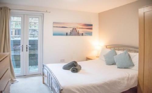 Hostal Stunning Refurbished Room - Private Patio! - Room 3