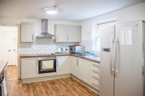 Hostal Stunning Designer Room - Ensuite - Room 7