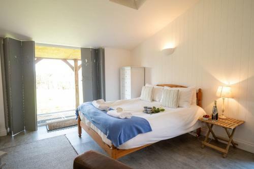 East Green Farm Cottage - Studio Barn