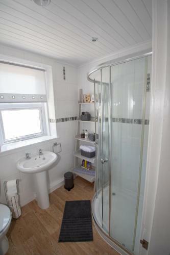 2 Victoria Place