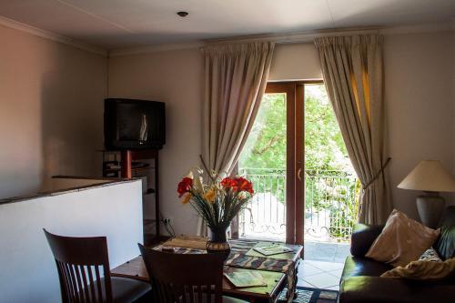 Apartment At 34 Columbine Avenue