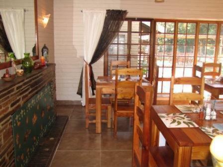 Hostal Mzanzi Rock Guesthouse