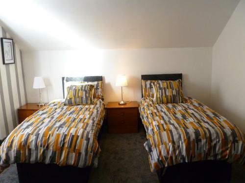 Charming Spacious Apartment, Kidderminster
