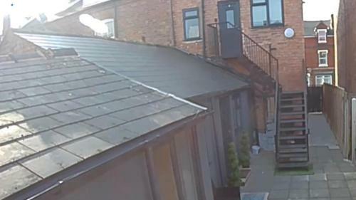 Charming Spacious Apartment, Kidderminster