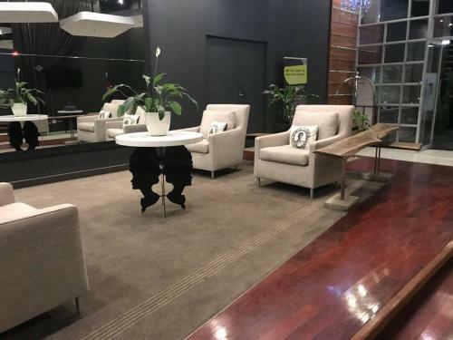 Apartamento 1611: The Franklin Luxury Suites