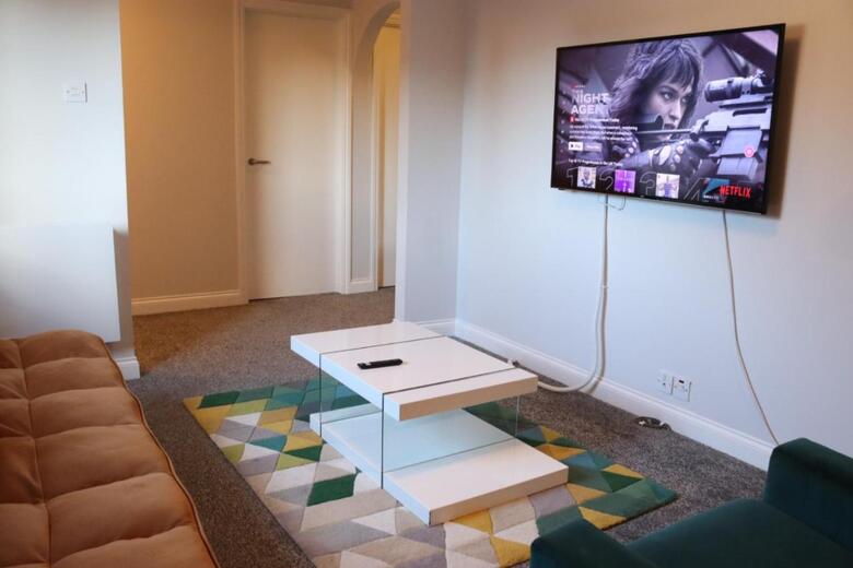 Sterling Apartment, Dartford 5