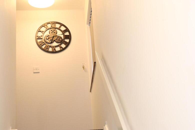 Sterling Apartment, Dartford 5