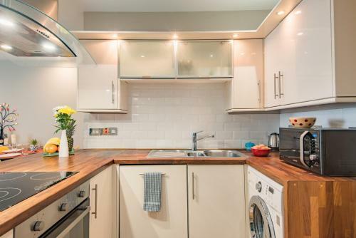 Pier View - Beautiful Sea View Apartment In Deal
