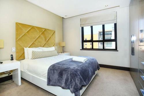 Melrose Arch Luxury Apartment