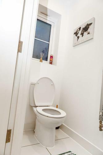 Graceful Home Away Sittingbourne 3bh