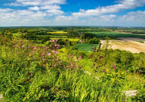 Ashford Holiday Home Sleeps 6