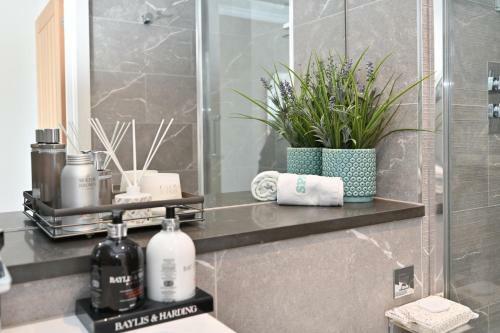 Apartamento Modern & Spacious 2br Apt Seaside Stay