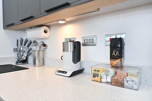 Apartamento Modern & Spacious 2br Apt Seaside Stay