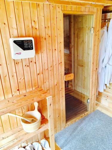 Bed & Breakfast Brackfield Chalet