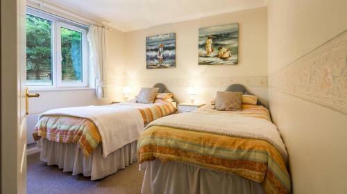 Attractive Bungalow With Private Pool