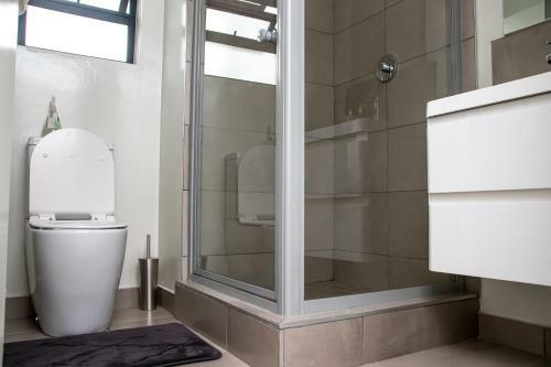 ?pop Inn? Modern Apartment In Heart Of Bryanston