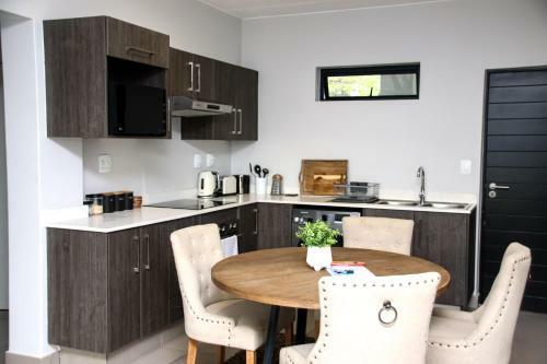 ?pop Inn? Modern Apartment In Heart Of Bryanston