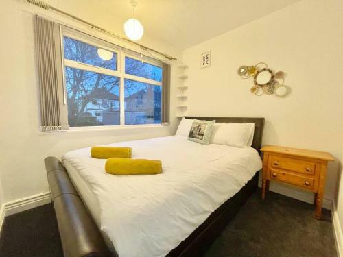 Spacious, Bright, Private 3 Bed Family Home