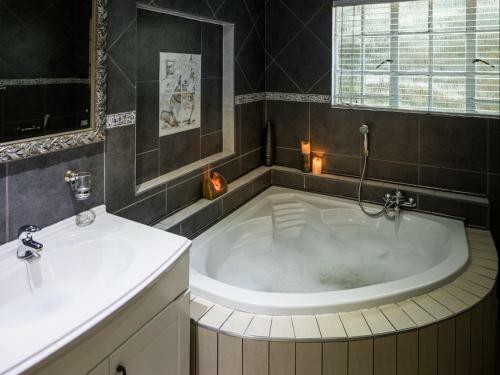 Hostal Gallo Manor Executive Bed & Breakfast