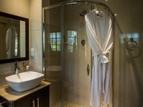 Hostal Gallo Manor Executive Bed & Breakfast