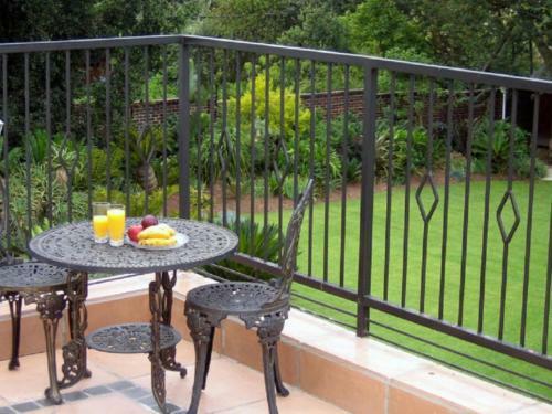 Hostal Gallo Manor Executive Bed & Breakfast